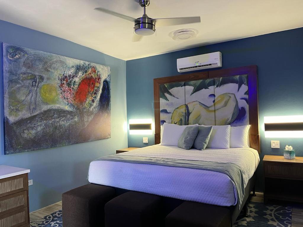 Old Crow Hotel And Suites Vieques Exterior photo